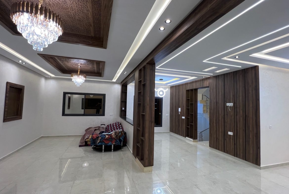 Villa Haut Standing à Vendre – Mehdia, Kénitra