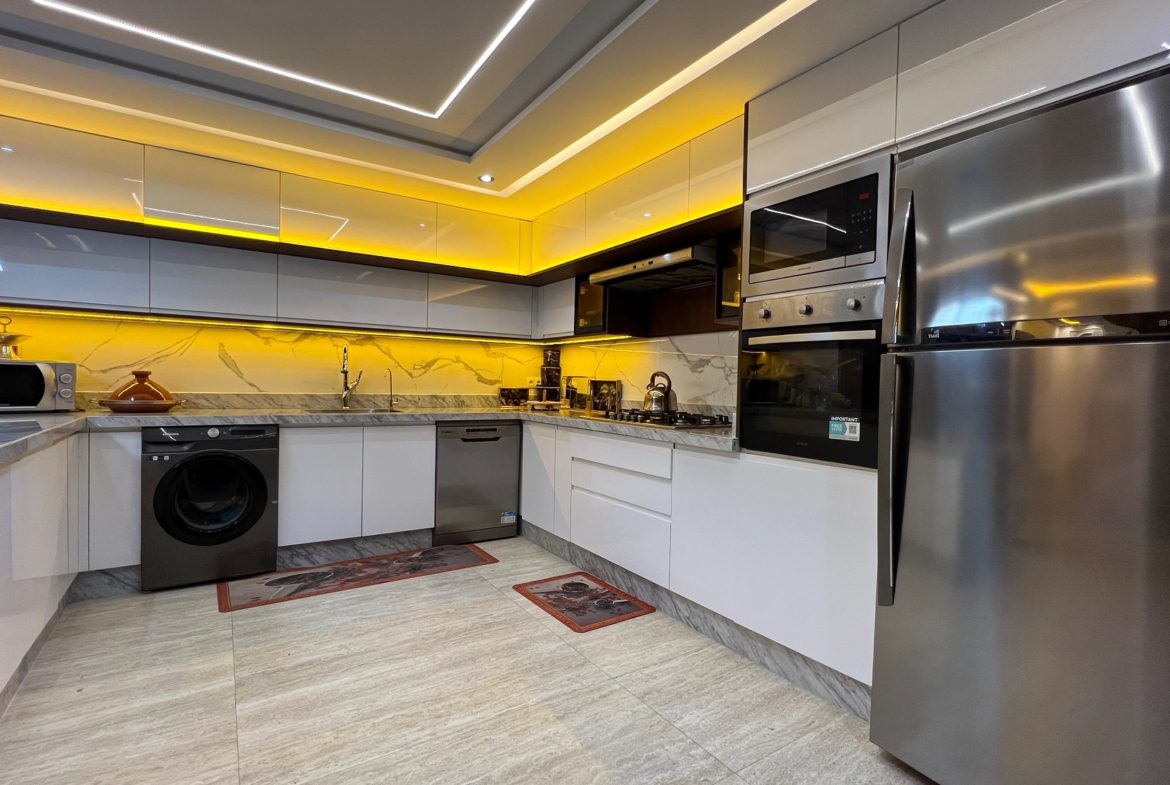 Villa Haut Standing à Vendre – Mehdia, Kénitra